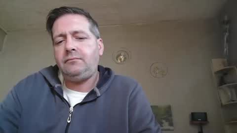 matrike1 online show from 03/24/26, 04:23