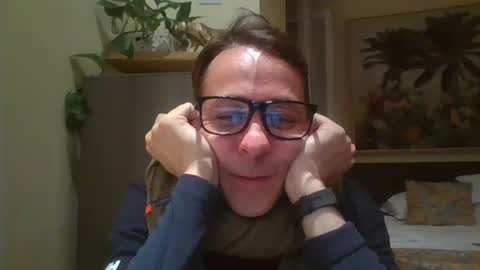 Snapshot of matrixmad chatting on 11/06/25, 11:04 matrixmad online show from 11/06/25, 11:04