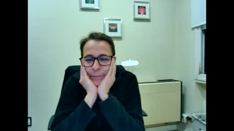 Snapshot of matrixmad chatting on 11/10/25, 06:07 matrixmad online show from 11/10/25, 06:07