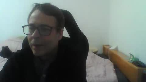 Snapshot of matrixmad chatting on 11/15/25, 10:48 matrixmad online show from 11/15/25, 10:48