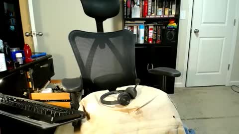 matt1967atl online show from 12/18/25, 04:35