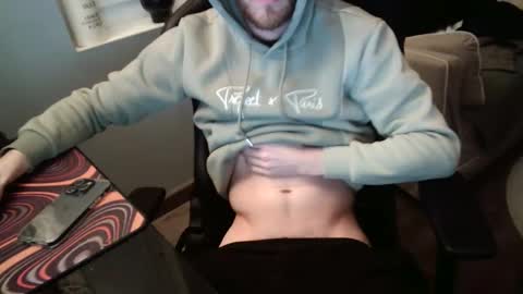 Snapshot of matt1qbby chatting on 12/18/25, 03:01 matt1qbby online show from 12/18/25, 03:01