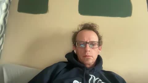 Snapshot of matt31313131 chatting on 04/12/26, 04:23 matt31313131 online show from 04/12/26, 04:23