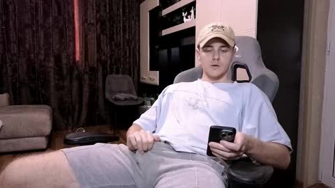 Matt online show from 02/11/25, 02:02