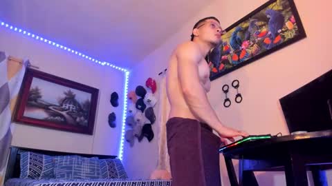 Snapshot of matt_your_master chatting on 09/12/25, 09:04 Master online show from 09/12/25, 09:04