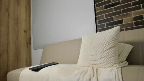 Snapshot of mattclawjean chatting on 12/19/24, 01:07 mattaclawjean online show from 12/19/24, 01:07