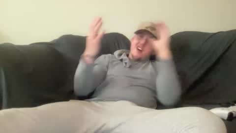 Snapshot of mattdawg13 chatting on 02/01/26, 05:17 MattDawg13 online show from 02/01/26, 05:17