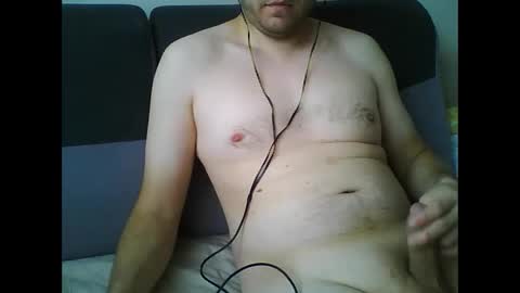 Snapshot of mattek89 chatting on 11/24/25, 10:15 mattek89 online show from 11/24/25, 10:15