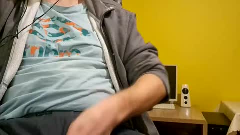 Snapshot of mattek89 chatting on 11/27/25, 10:56 mattek89 online show from 11/27/25, 10:56