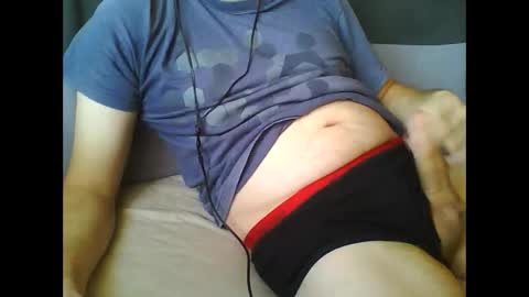 Snapshot of mattek89 chatting on 12/18/25, 09:59 mattek89 online show from 12/18/25, 09:59