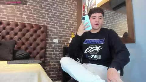 ---Matteo--- online show from 10/23/25, 03:06