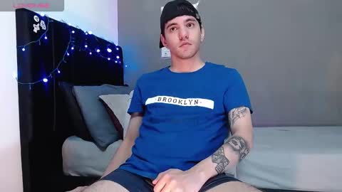 ---Matteo--- online show from 12/22/25, 05:48