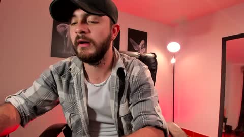 Snapshot of matteo_simpson chatting on 01/30/25, 01:11 Matteo simpson online show from 01/30/25, 01:11