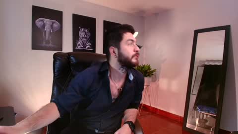 Snapshot of matteo_simpson chatting on 02/08/25, 11:24 Matteo simpson online show from 02/08/25, 11:24