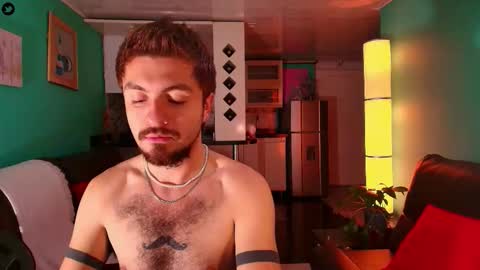 Snapshot of matteo_simpson chatting on 10/21/25, 12:55 Matteo simpson online show from 10/21/25, 12:55