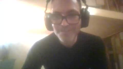 Snapshot of matteoe79 chatting on 11/16/25, 04:51 matteoe79 online show from 11/16/25, 04:51