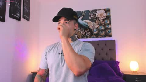 Matthew INDEPENDENT MODEL online show from 04/07/26, 03:29