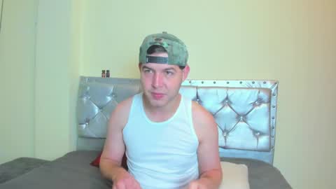 Snapshot of matthew_gill chatting on 05/03/26, 12:44 matthewlatinc online show from 05/03/26, 12:44
