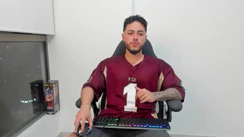 Snapshot of mattia_dupont chatting on 02/09/26, 01:20 Mattias online show from 02/09/26, 01:20