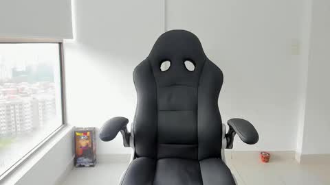 Snapshot of mattia_dupont chatting on 02/28/26, 08:32 Mattias online show from 02/28/26, 08:32