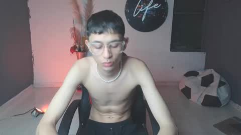 Snapshot of mattias_dantee chatting on 01/24/25, 05:10 mattias online show from 01/24/25, 05:10