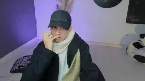 Snapshot of mattias_dantee chatting on 01/27/25, 01:26 mattias online show from 01/27/25, 01:26