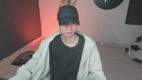 Snapshot of mattias_dantee chatting on 01/29/25, 11:30 mattias online show from 01/29/25, 11:30