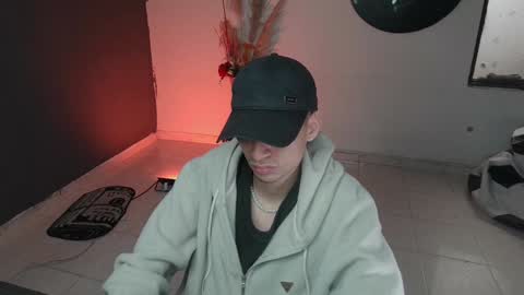 Snapshot of mattias_dantee chatting on 01/29/25, 02:32 mattias online show from 01/29/25, 02:32