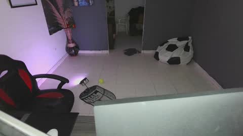 Snapshot of mattias_dantee chatting on 01/30/25, 05:52 mattias online show from 01/30/25, 05:52