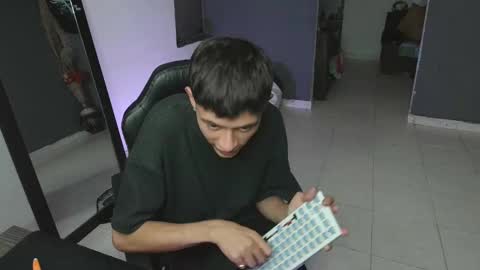 Snapshot of mattias_dantee chatting on 02/12/25, 08:50 mattias online show from 02/12/25, 08:50