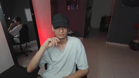 Snapshot of mattias_dantee chatting on 02/14/25, 09:10 mattias online show from 02/14/25, 09:10