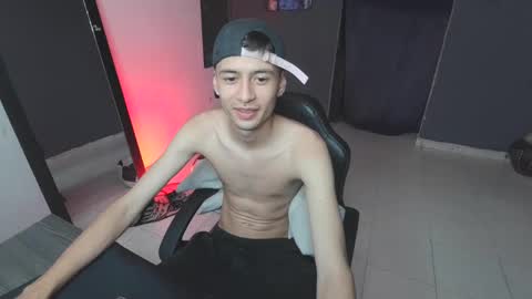 Snapshot of mattias_dantee chatting on 02/15/25, 07:27 mattias online show from 02/15/25, 07:27