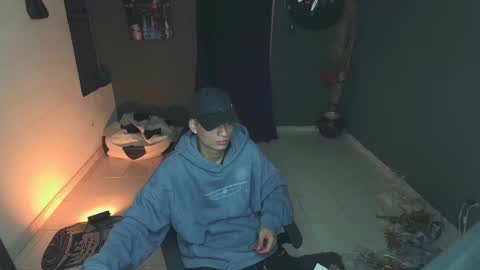 Snapshot of mattias_dantee chatting on 02/20/25, 03:45 mattias online show from 02/20/25, 03:45