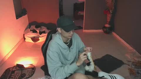 Snapshot of mattias_dantee chatting on 02/20/25, 10:04 mattias online show from 02/20/25, 10:04