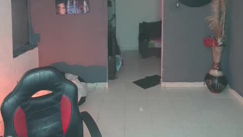 Snapshot of mattias_dantee chatting on 02/21/25, 09:43 mattias online show from 02/21/25, 09:43