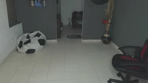 Snapshot of mattias_dantee chatting on 02/22/25, 03:58 mattias online show from 02/22/25, 03:58