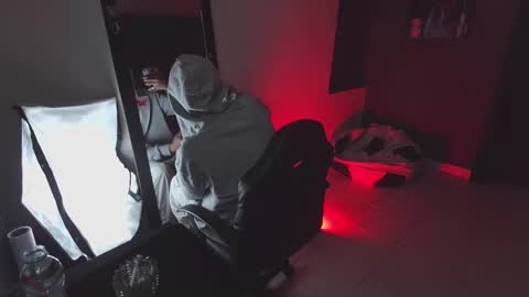 Snapshot of mattias_dantee chatting on 02/23/25, 11:47 mattias online show from 02/23/25, 11:47