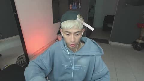 Snapshot of mattias_dantee chatting on 03/06/25, 09:20 mattias online show from 03/06/25, 09:20