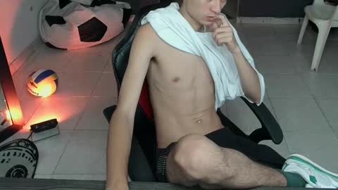 Snapshot of mattias_dantee chatting on 03/12/25, 03:40 mattias online show from 03/12/25, 03:40