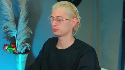 Snapshot of mattias_dantee chatting on 09/15/25, 01:16 mattias online show from 09/15/25, 01:16