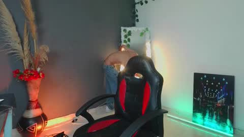 Snapshot of mattias_dantee chatting on 09/24/25, 12:03 mattias online show from 09/24/25, 12:03