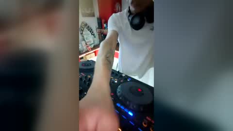 mattiatoyboyxx online show from 06/15/26, 12:46