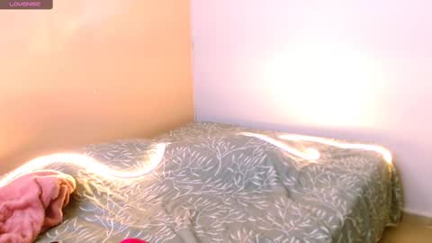 mattilda_18 online show from 01/10/25, 07:43