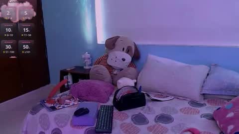 mattilda_18 online show from 09/19/25, 07:58