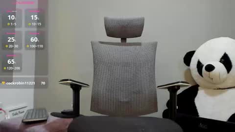 Snapshot of mattiwsmorris_ chatting on 10/22/25, 04:57 mattiwsmorris_ online show from 10/22/25, 04:57