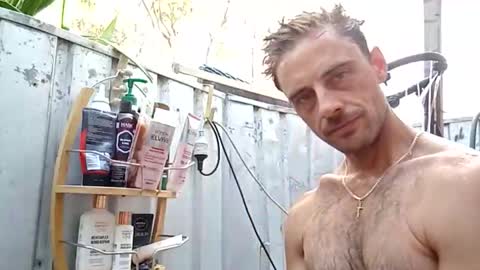 Snapshot of mattlesnake_101 chatting on 02/13/26, 10:39 mattlesnake_101 online show from 02/13/26, 10:39