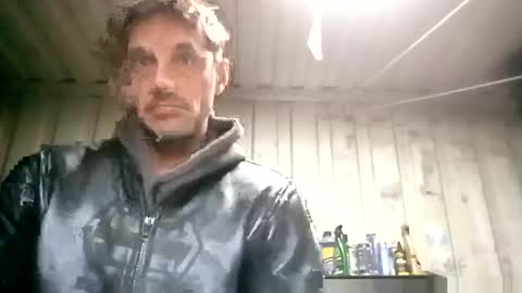 Snapshot of mattlesnake_101 chatting on 02/26/26, 07:57 mattlesnake_101 online show from 02/26/26, 07:57