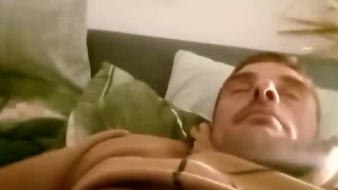 Snapshot of mattlesnake_101 chatting on 04/06/26, 02:07 mattlesnake_101 online show from 04/06/26, 02:07