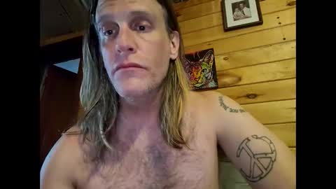 Snapshot of mattman82666 chatting on 03/09/25, 06:00 mattman82666 online show from 03/09/25, 06:00