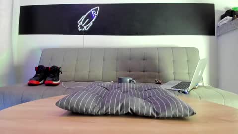 Snapshot of mattxfeet chatting on 01/19/25, 12:28 Matt online show from 01/19/25, 12:28